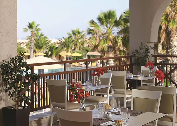 Atlantica Club Porto Hotel 4*